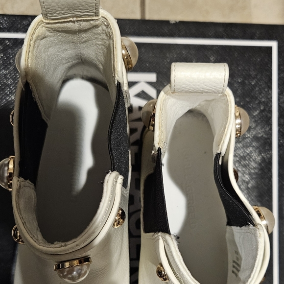 Booties - Picture 2 of 6